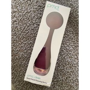 PMD Clean Silicone Cleansing Brush